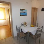 Apartment In - Insel Krk 13430 *