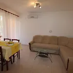 In - Insel Krk 13430 شقة سيلو